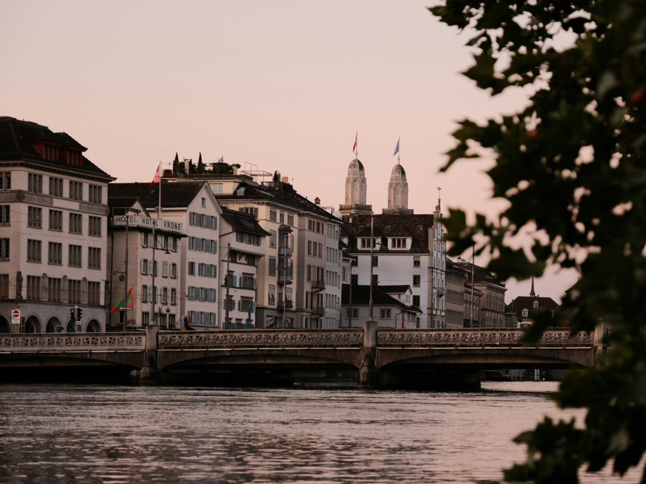 Mon Paris Collection Deal (Sep 13 - 26, 2024)