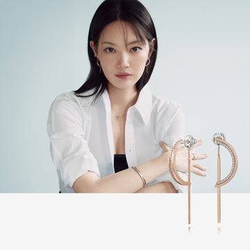 [Worn by Shin Min-ah] Signature. D Silver Earring JDREP3F01ZC