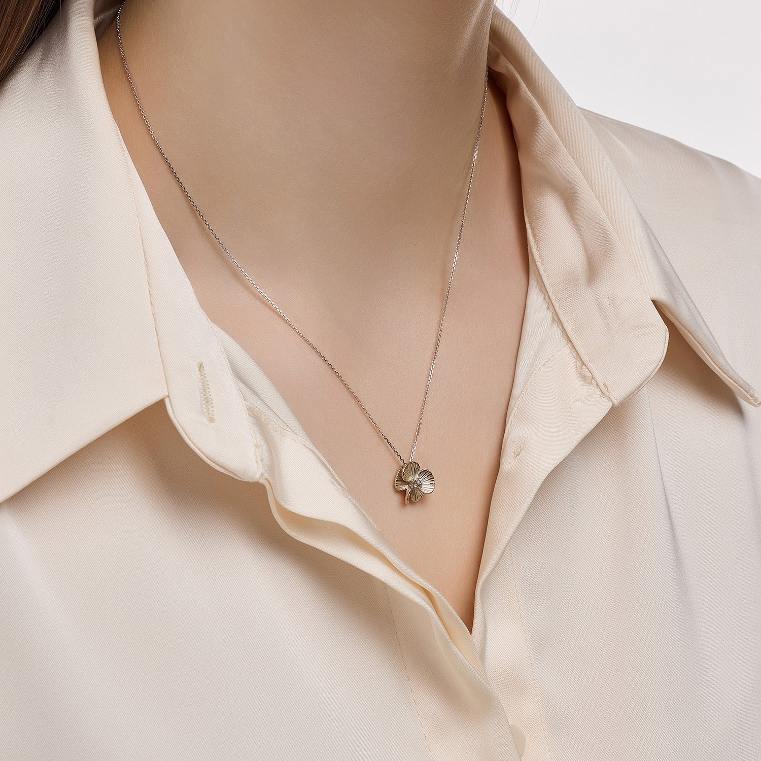 La D.D Gold Necklace - DIDIER DUBOT