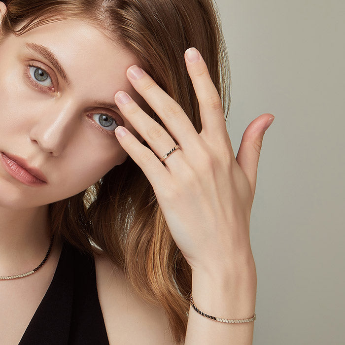 Sensuelle Gold Ring - DIDIER DUBOT